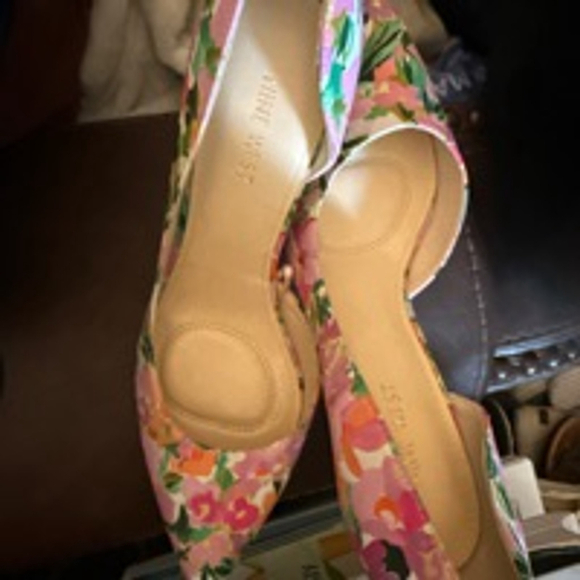 Women's Nine West Floral Print Heels Size Unknown Pink Multi-color - Picture 2 of 3